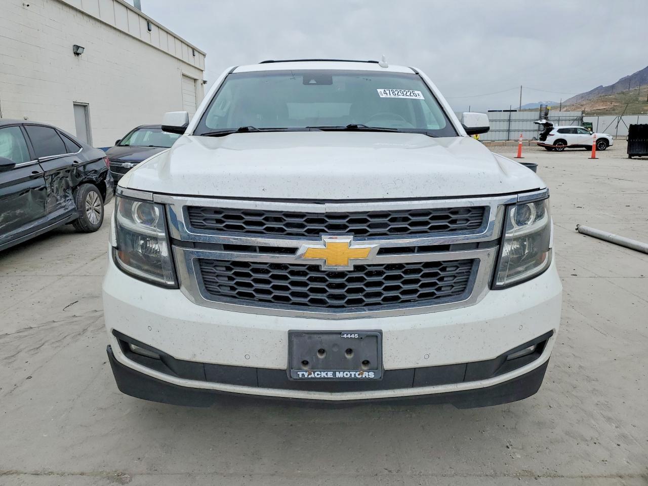 2015 Chevrolet Suburban - Image 5