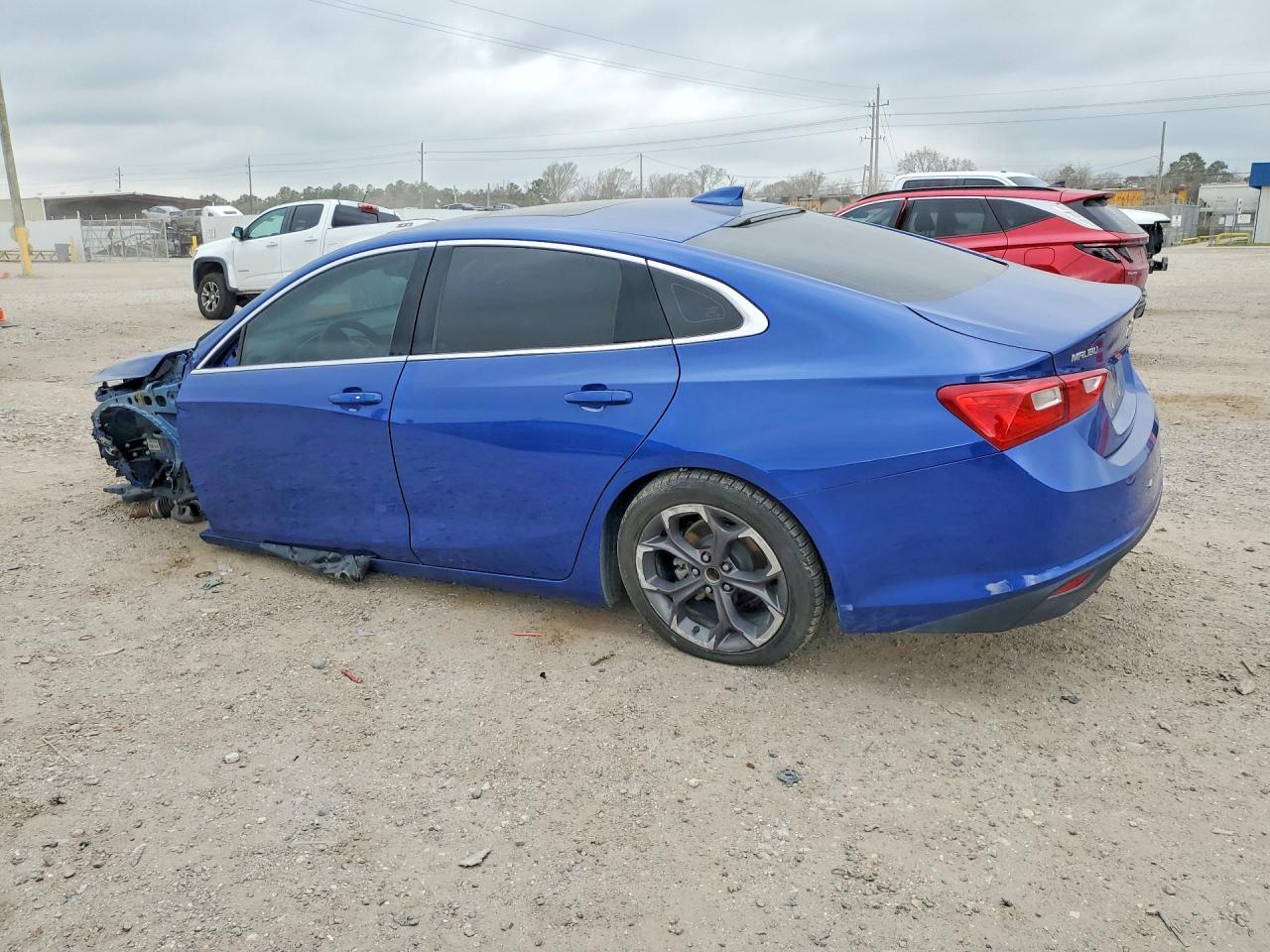 2023 Chevrolet Malibu Lt - Image 2