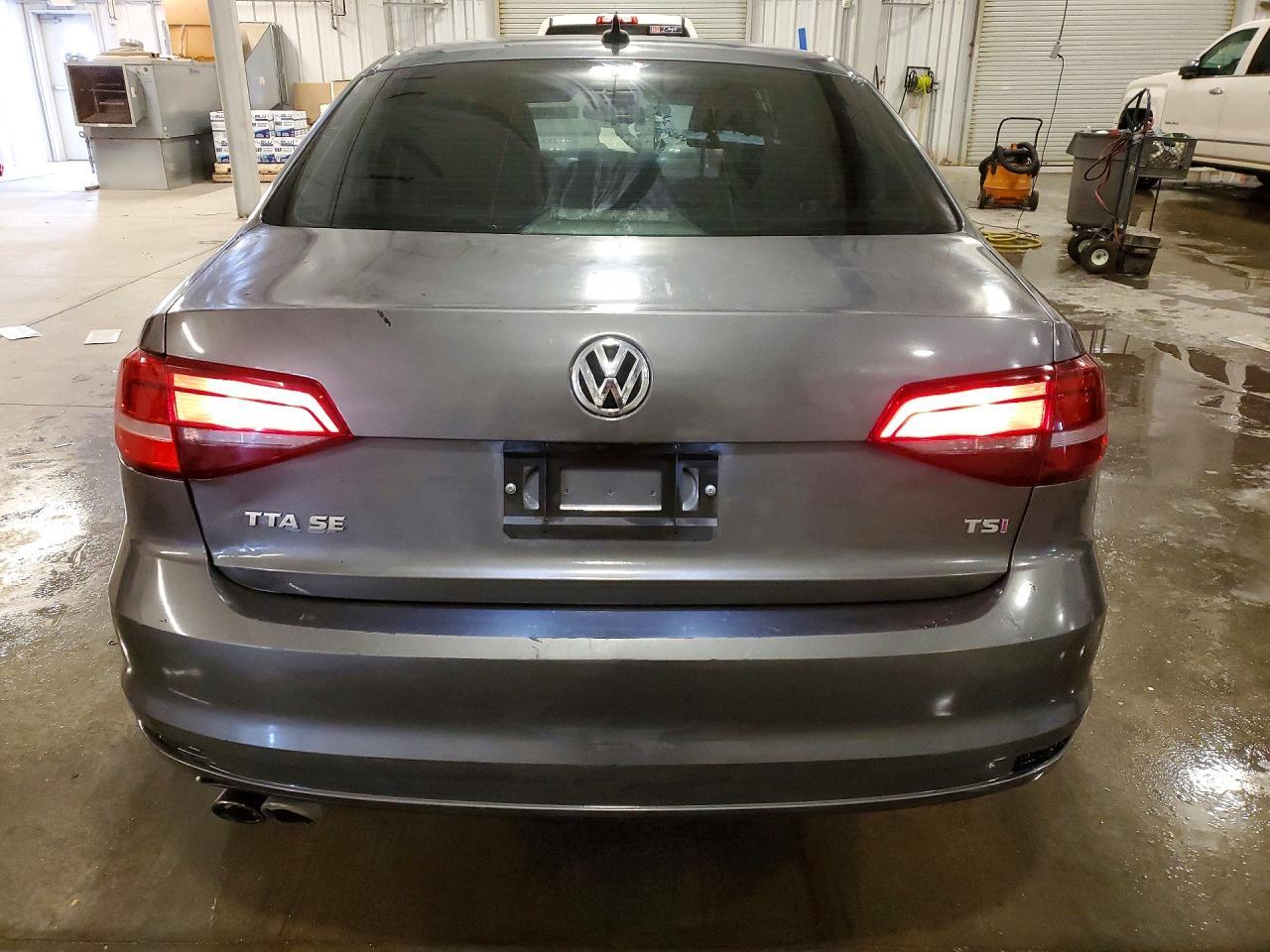 2017 Volkswagen Jetta Se - Фото 6