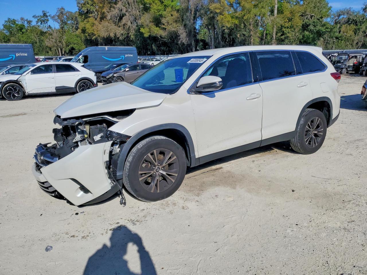 2019 Toyota Highlander Le