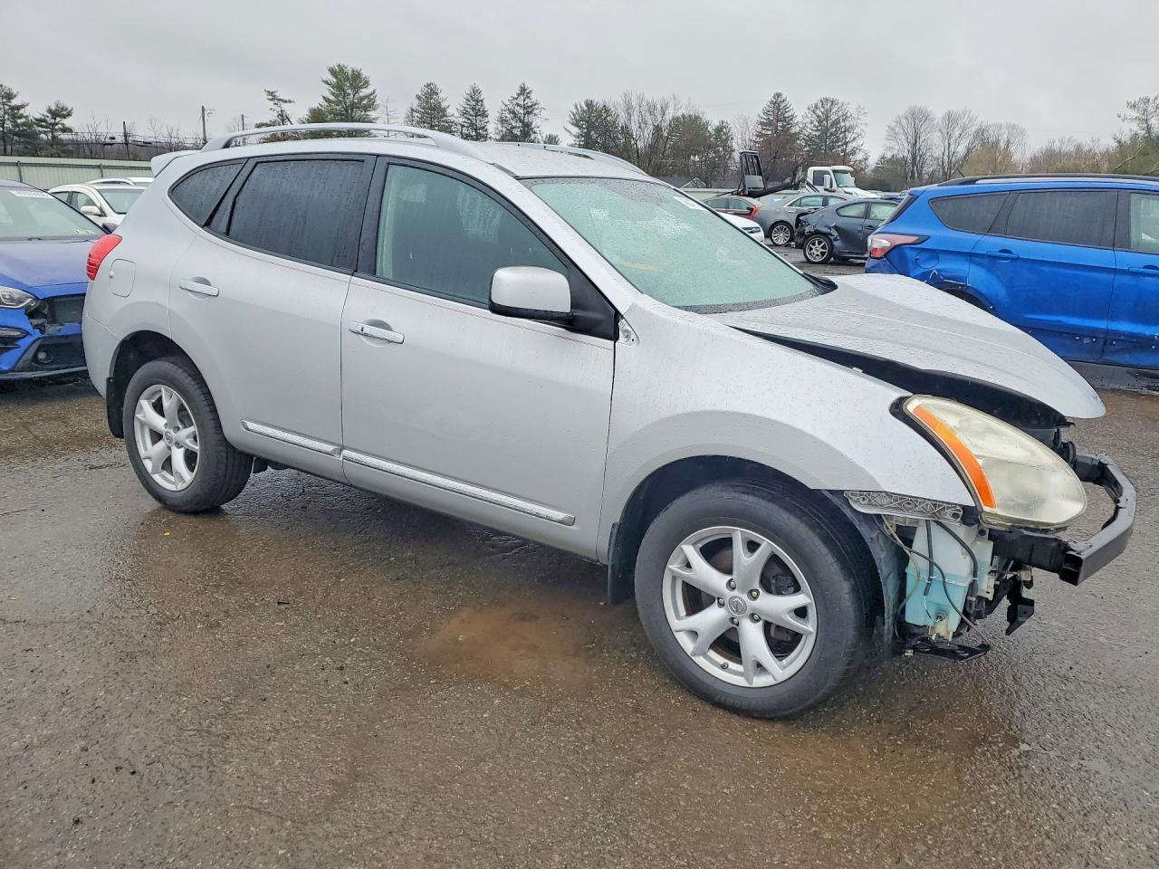 2011 Nissan Rogue S - Image 4