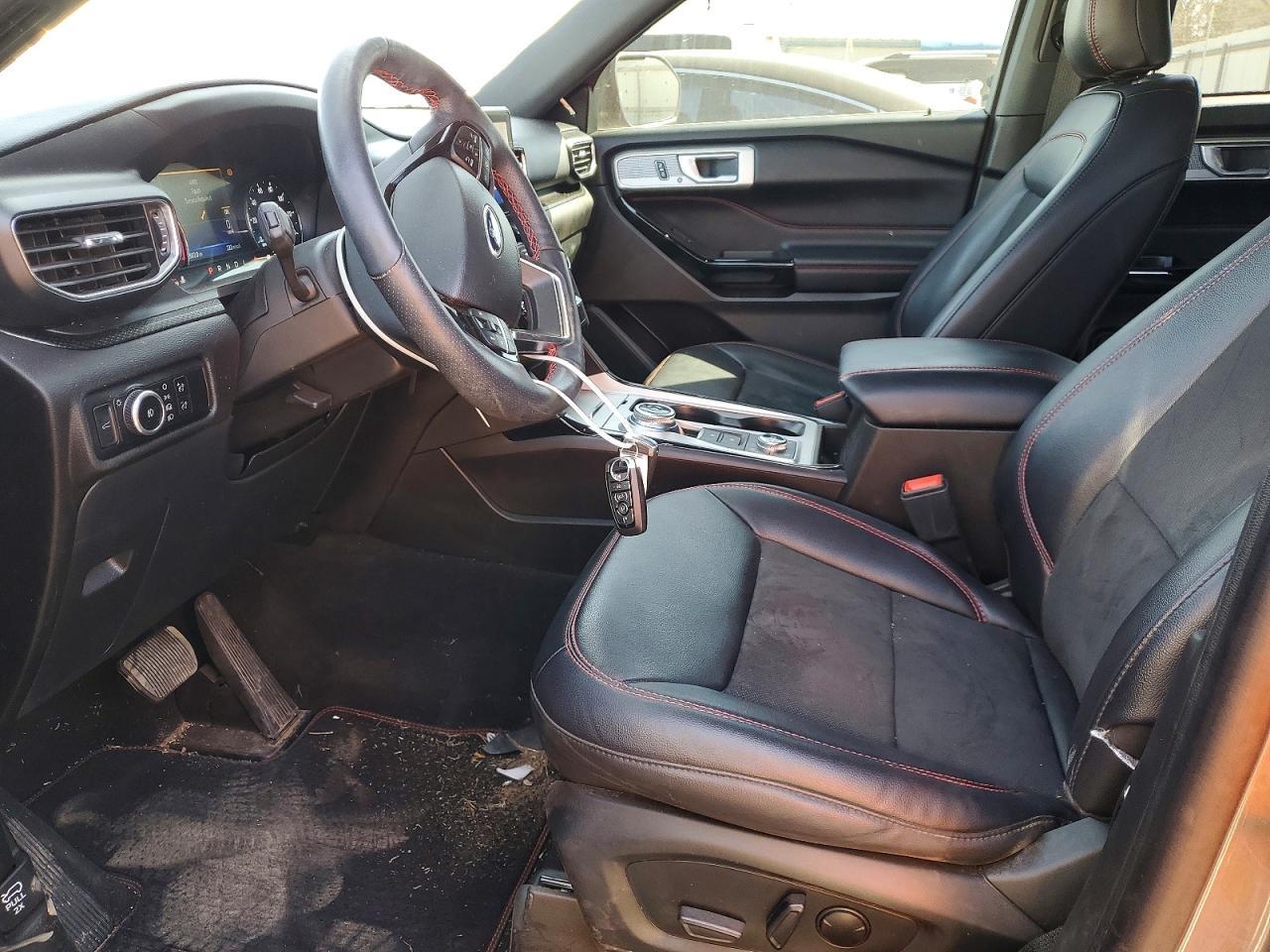 2023 Ford Explorer St-Line - Image 7