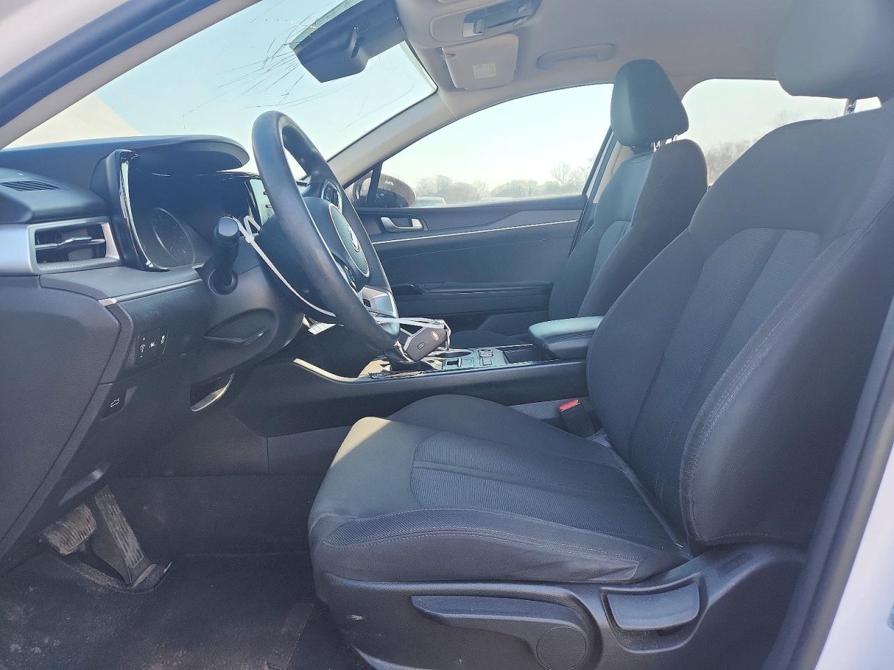 2021 Kia K5 - Image 7