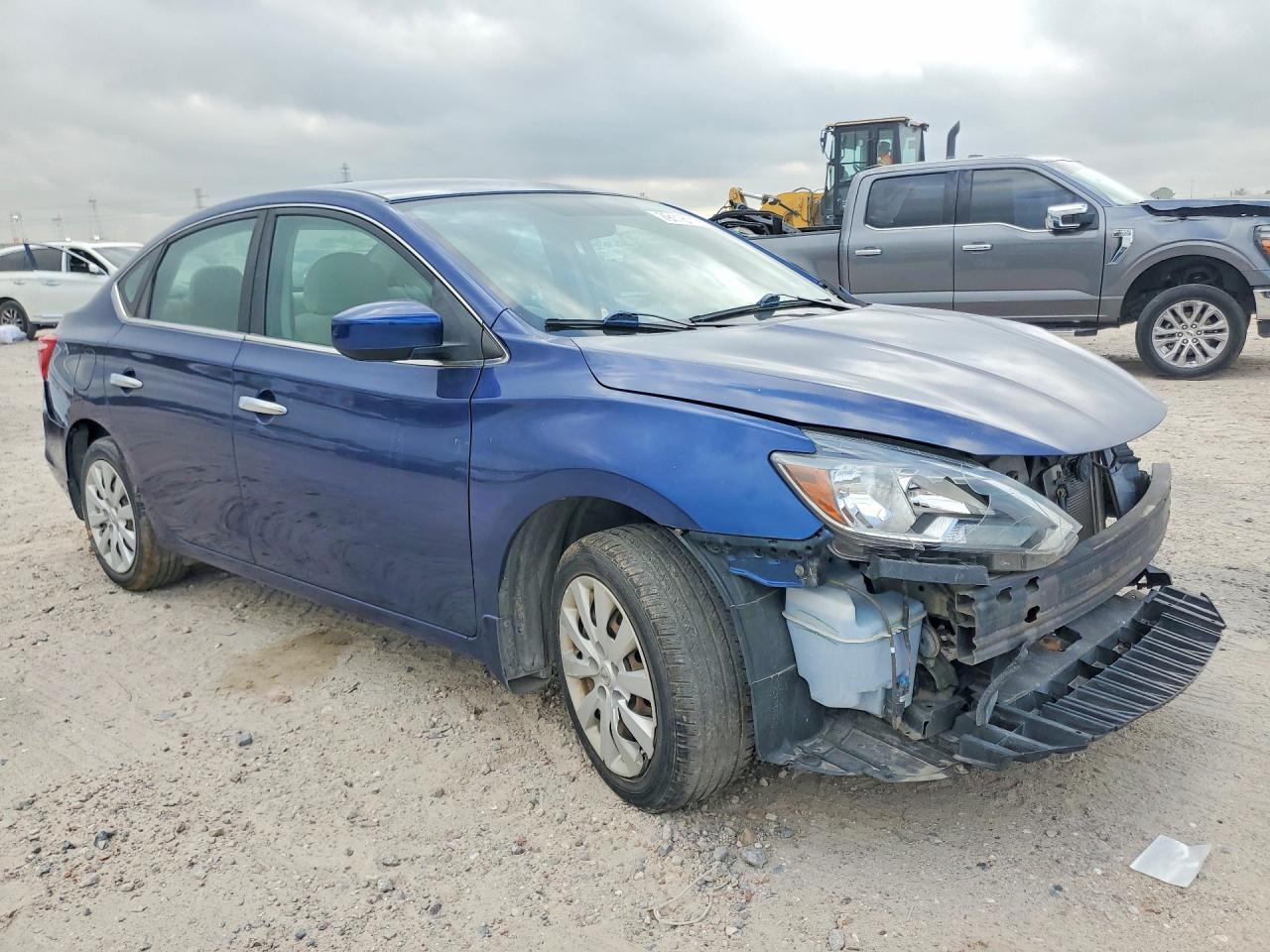 2017 Nissan Sentra S - Фото 4