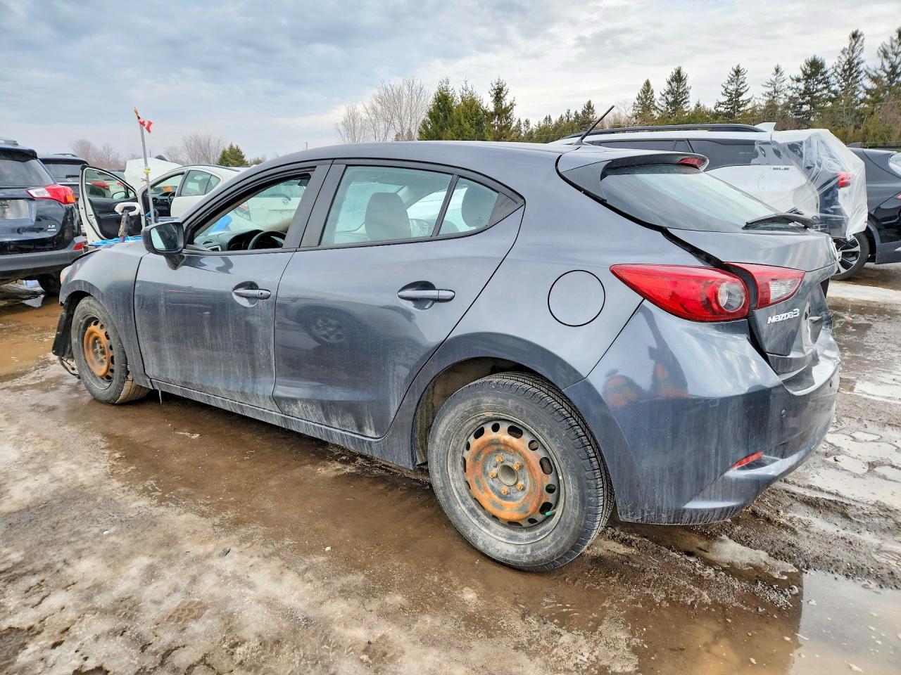 2017 Mazda 3 Sport - Фото 2