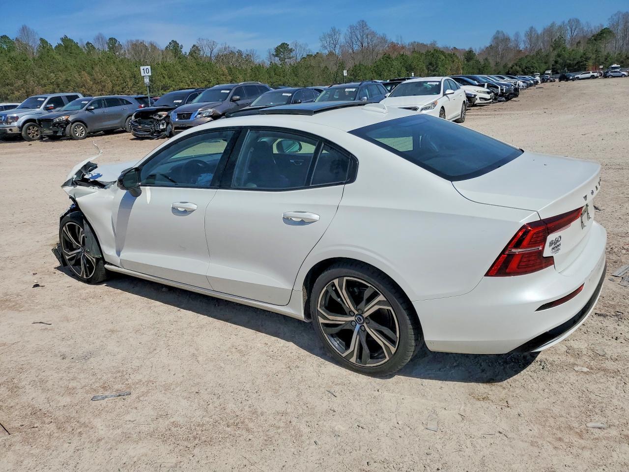 2024 Volvo S60 Core - Фото 2