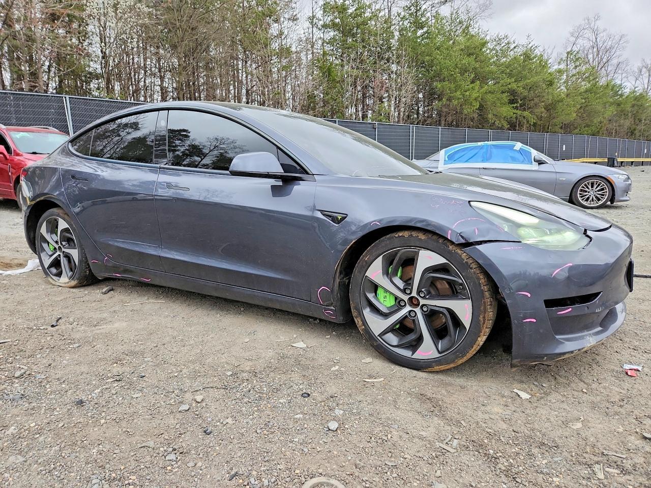 2022 Tesla Model 3 - Image 4