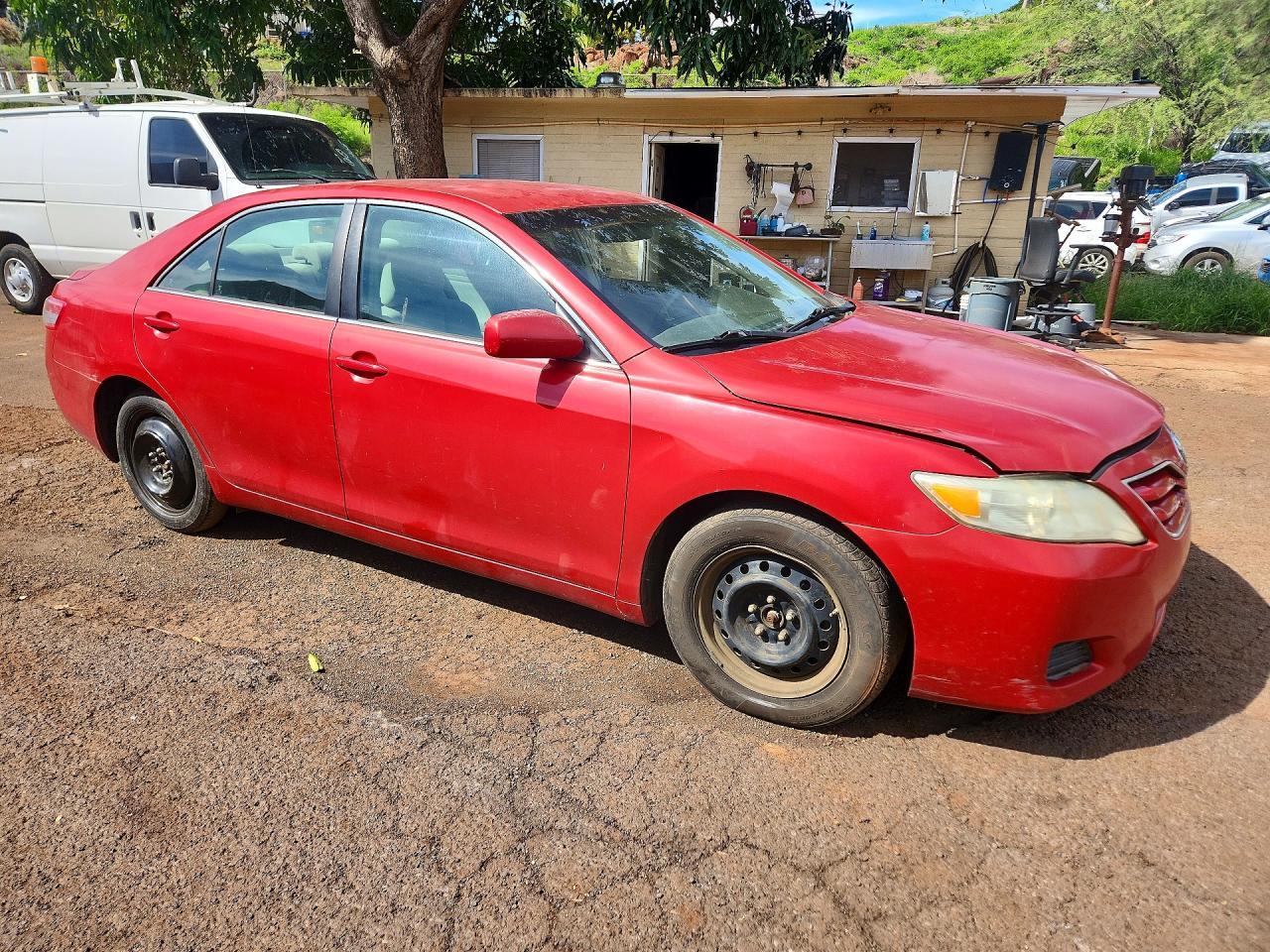 2011 Toyota Camry Le - Фото 4