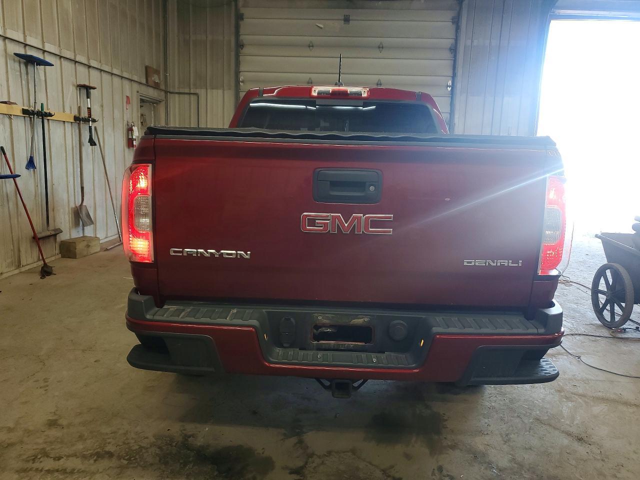 2017 GMC Canyon Denali - Image 6