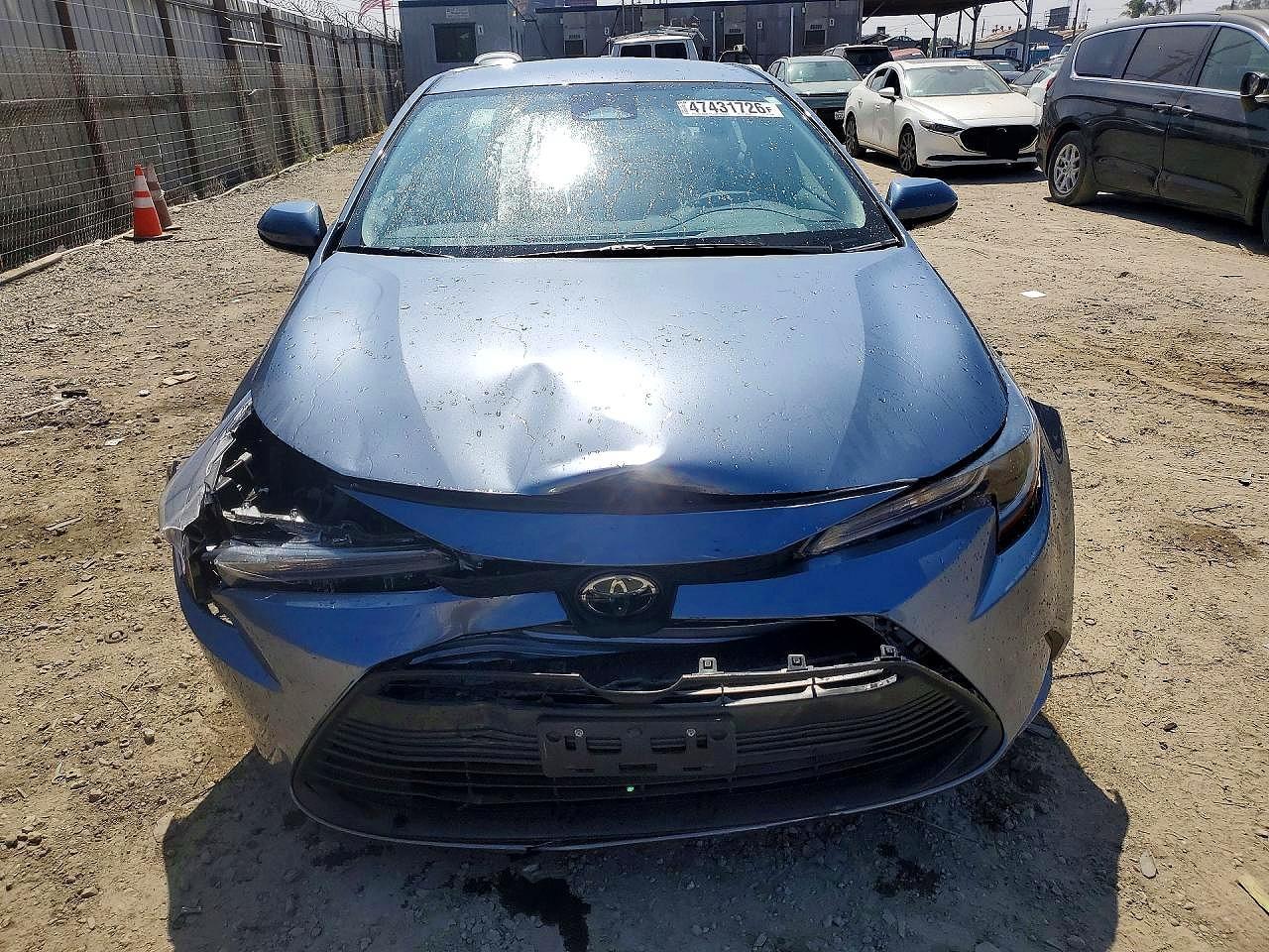 2025 Toyota Corolla Le - Фото 5