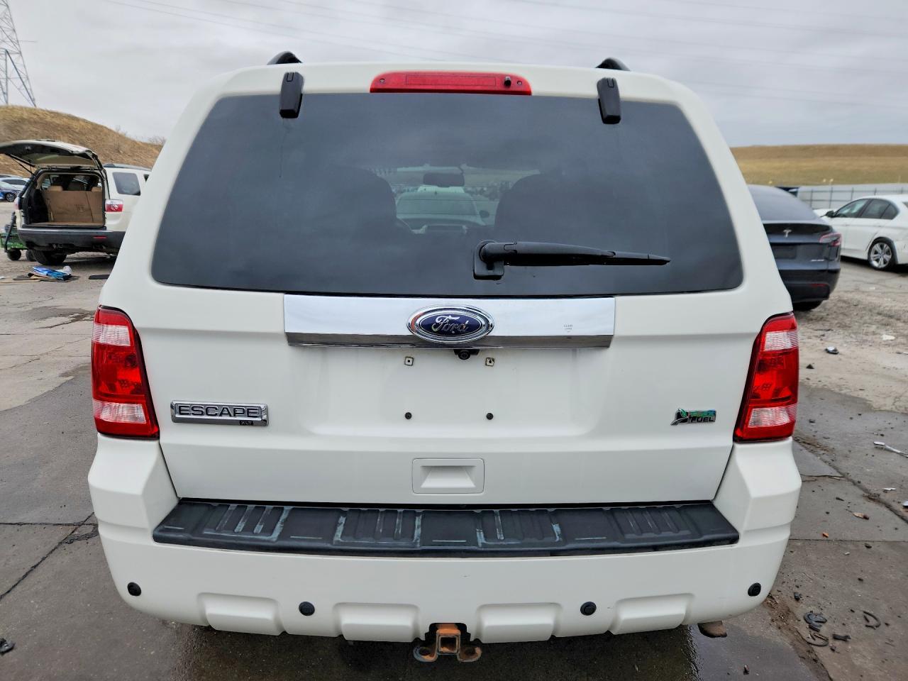 2010 Ford Escape Limited - Image 6