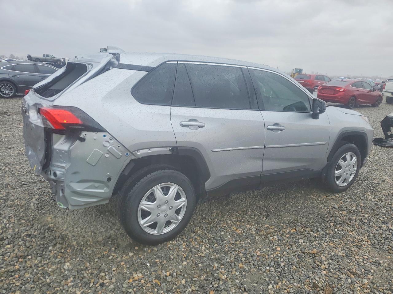 2023 Toyota Rav4 Le - Image 3
