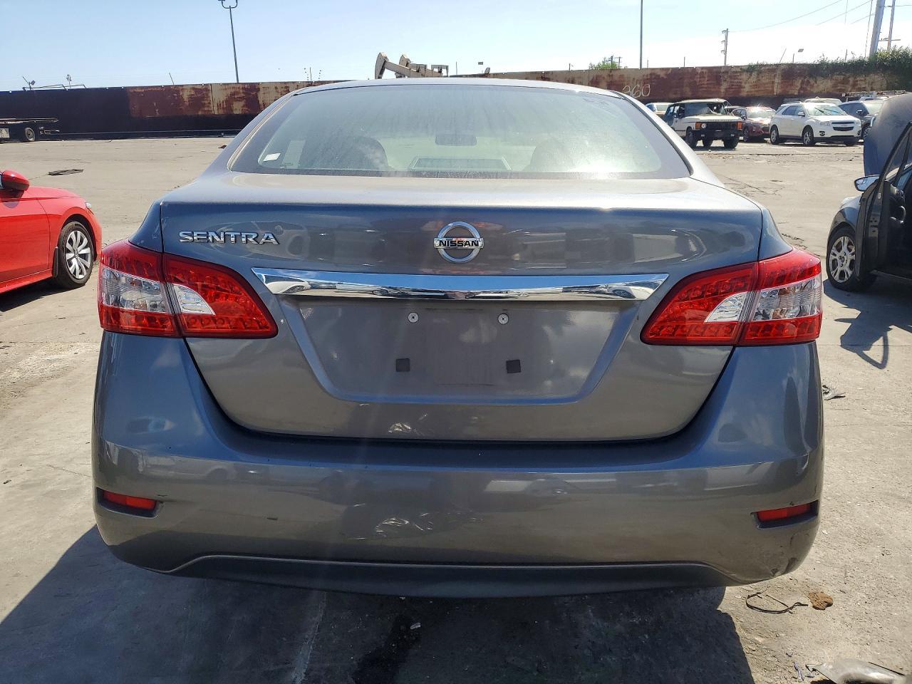 2015 Nissan Sentra - Фото 6