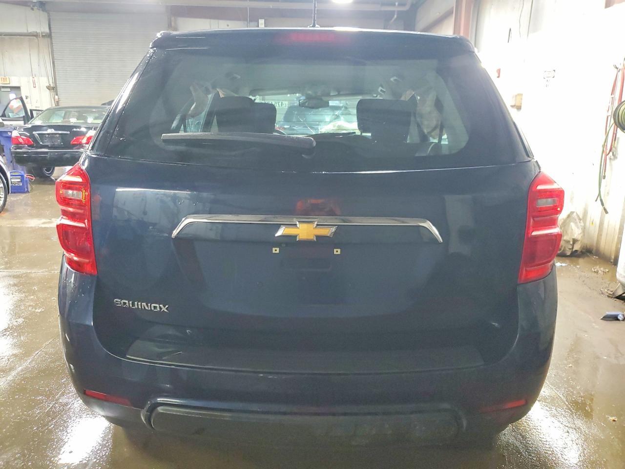 2017 Chevrolet Equinox Ls - Фото 6