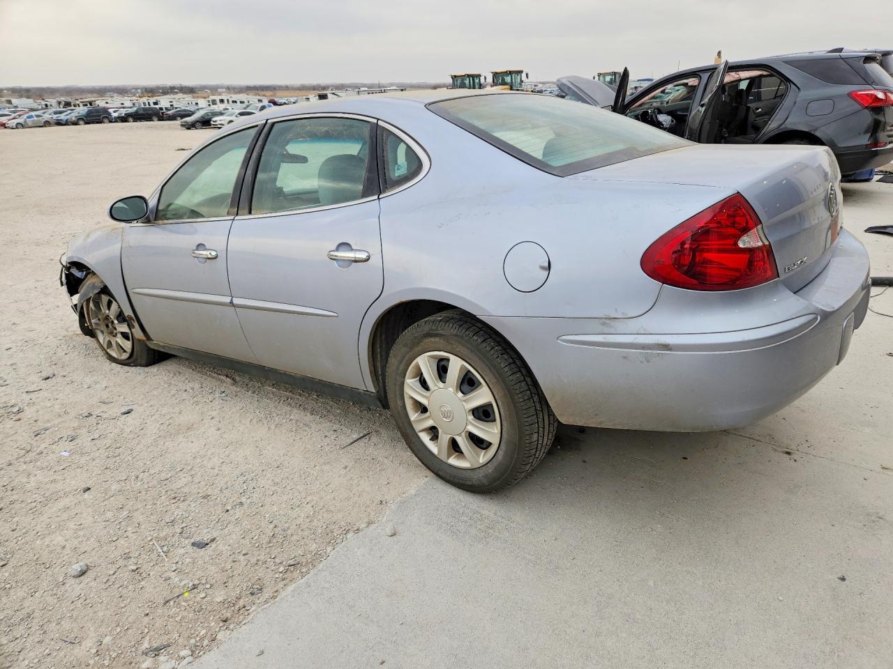2005 Buick Lacrosse Cx - Фото 2