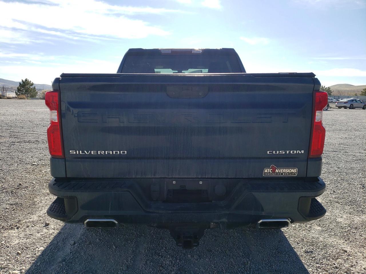 2021 Chevrolet Silverado K1500 Custom - Фото 6