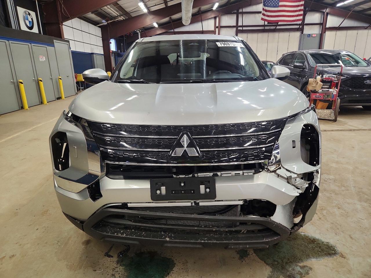 2024 Mitsubishi Outlander Es - Image 5