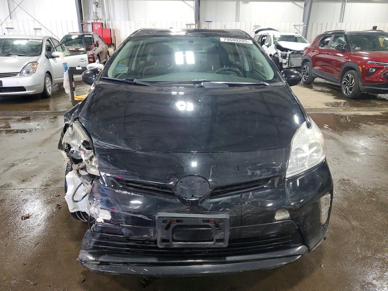 2014 Toyota Prius Two - Фото 5