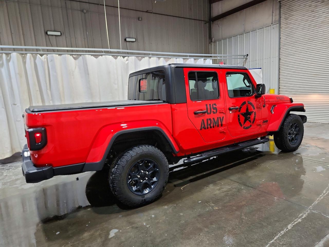 2023 Jeep Gladiator Sport - Image 3