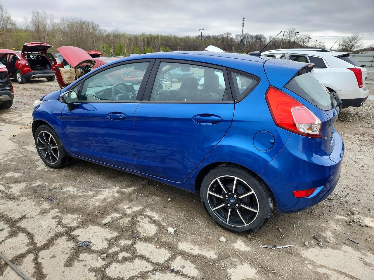 2019 Ford Fiesta Se - Фото 2