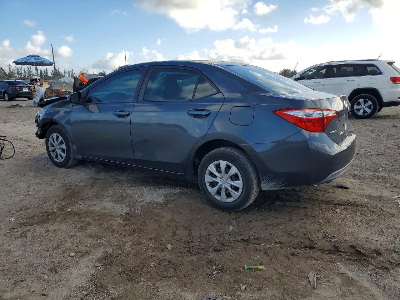 2016 Toyota Corolla L - Фото 2