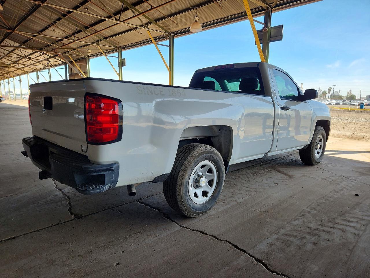 2016 Chevrolet Silverado C1500 - Фото 3