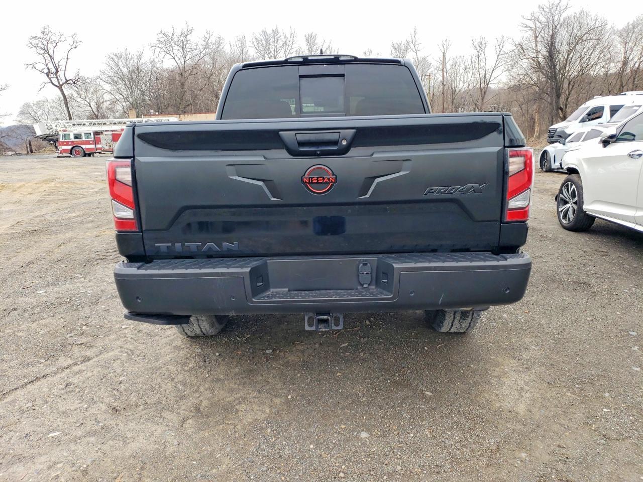 2024 Nissan Titan Pro-4X - Image 6