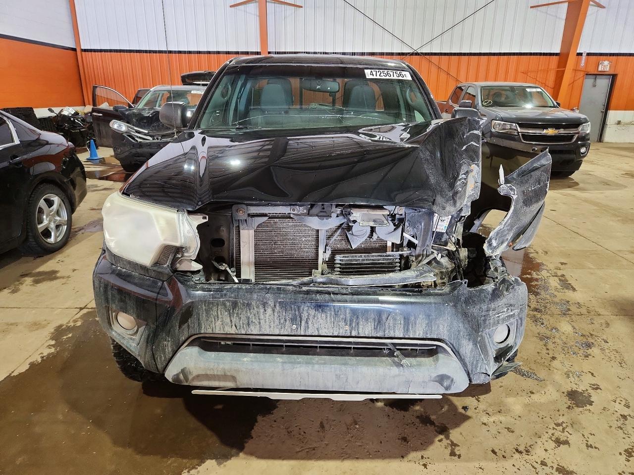 2015 Toyota Tacoma V6 - Image 5