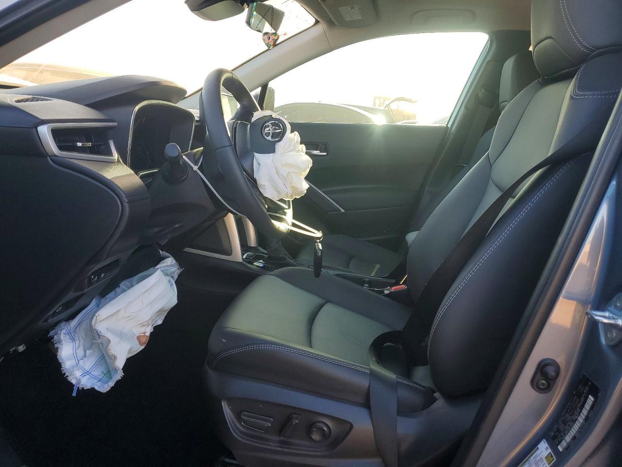 2025 Toyota Corolla Cross Xle - Фото 7