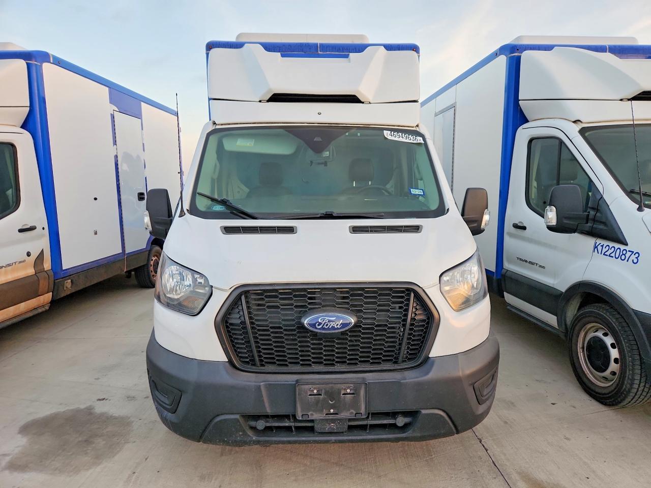 2022 Ford Transit Delivery Truck - Фото 5