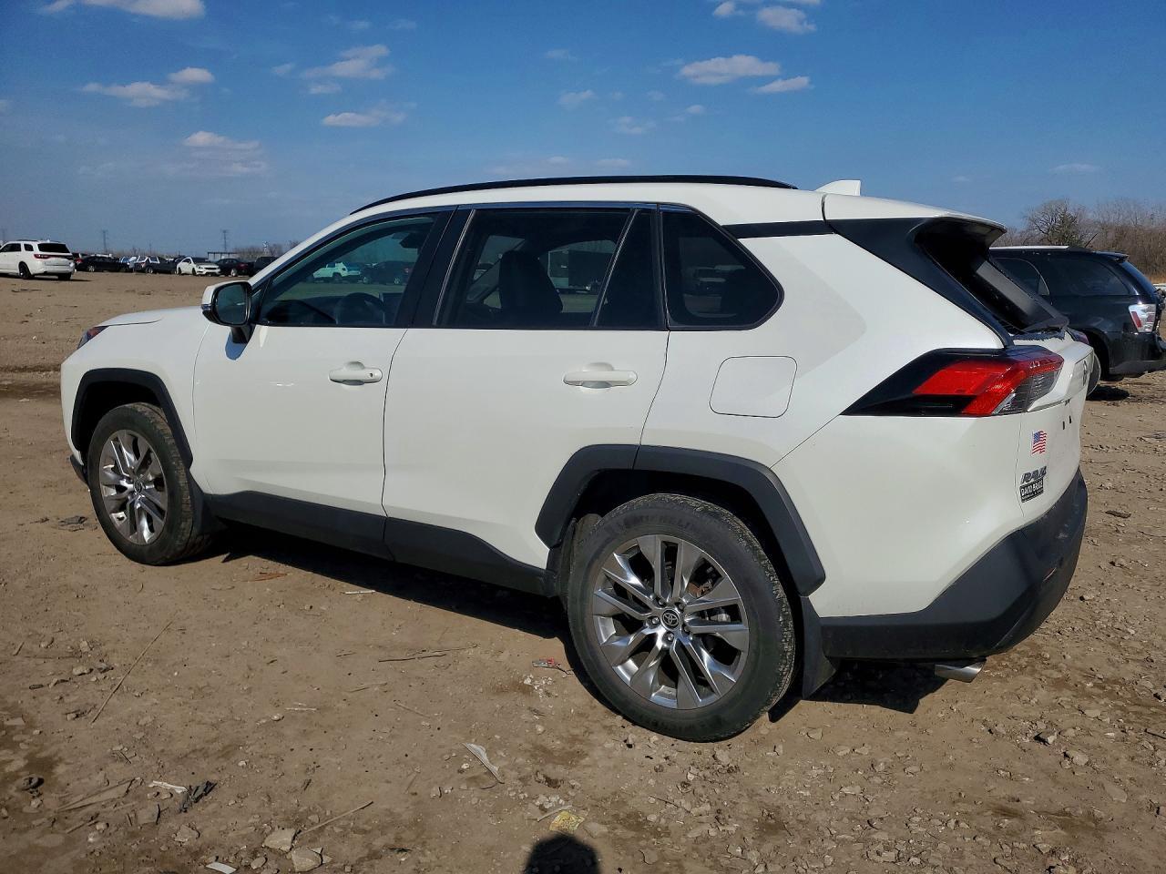 2021 Toyota Rav4 Xle Premium - Image 2