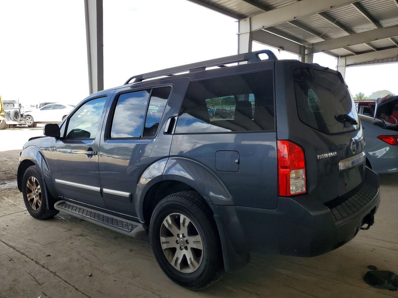 2012 Nissan Pathfinder S - Image 2