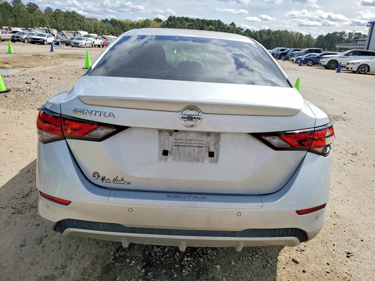 2021 Nissan Sentra S - Фото 6