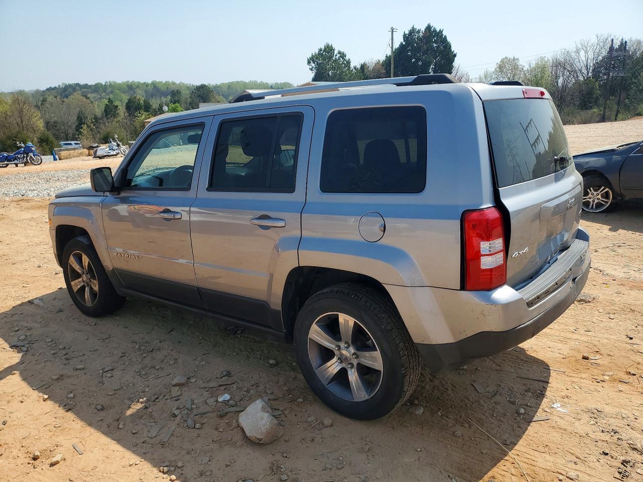2016 Jeep Patriot Latitude - Фото 2