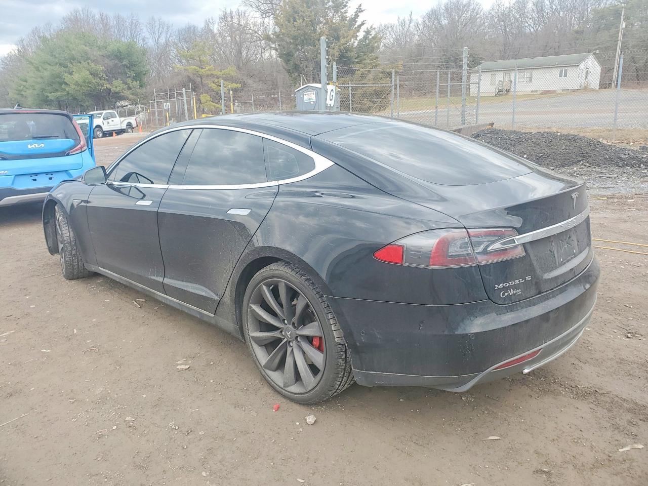 2015 Tesla Model S - Image 2