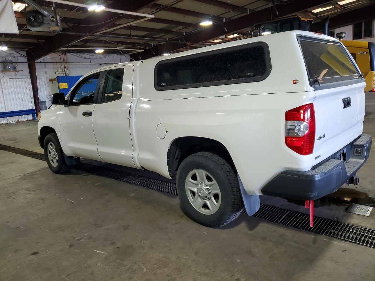 2014 Toyota Tundra Sr - Image 2