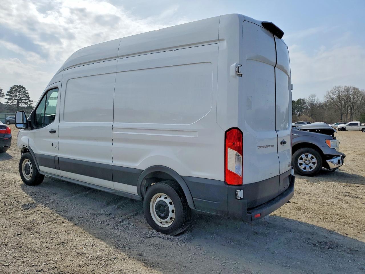 2021 Ford Transit 250 Delivery Van - Фото 2