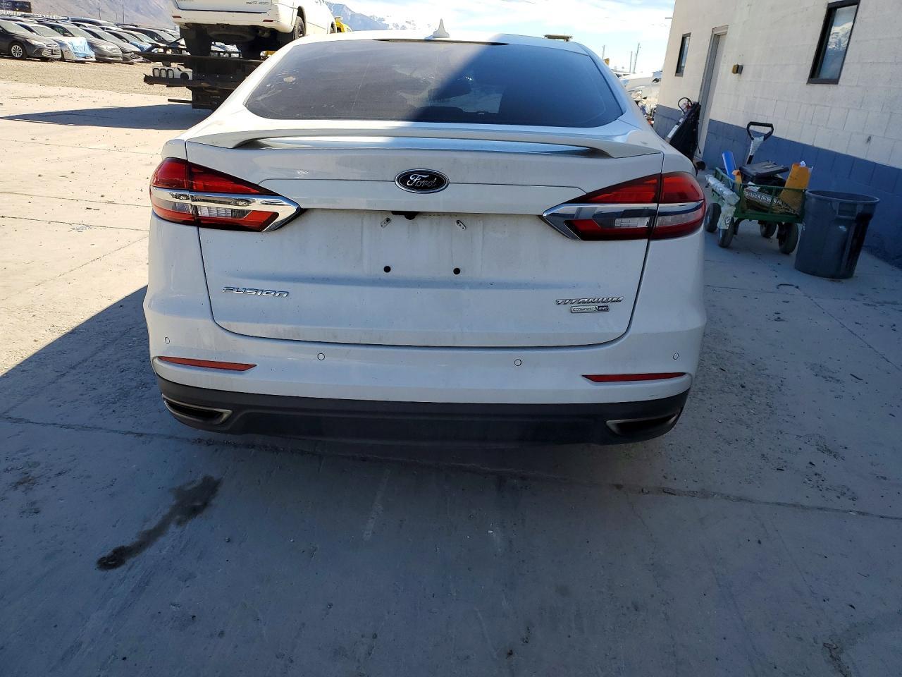 2020 Ford Fusion Titanium - Image 6