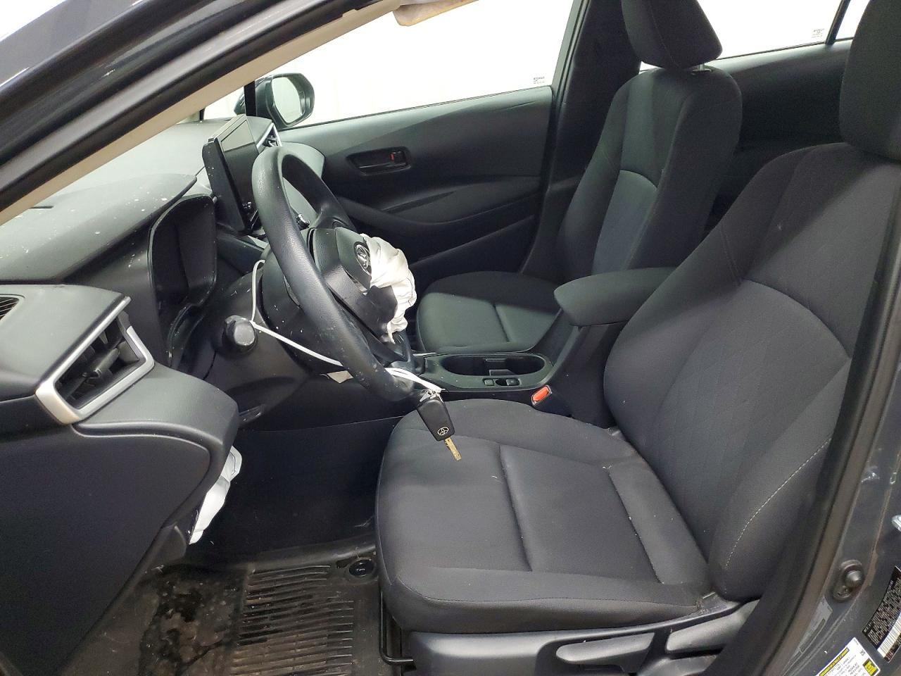 2025 Toyota Corolla Le - Фото 7