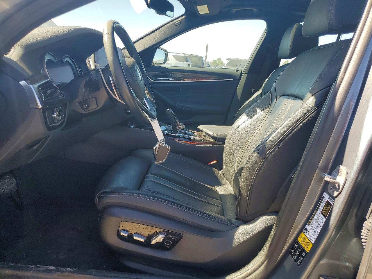 2019 BMW 530 Xi - Фото 7
