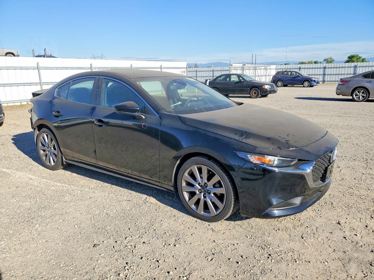 2021 Mazda 3 Select - Image 4