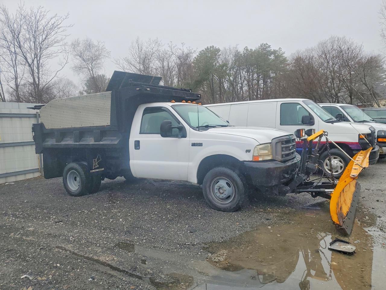 2002 Ford F350 Super Duty - Image 4