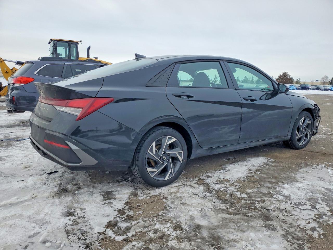 2025 Hyundai Elantra Sel Sport - Фото 3