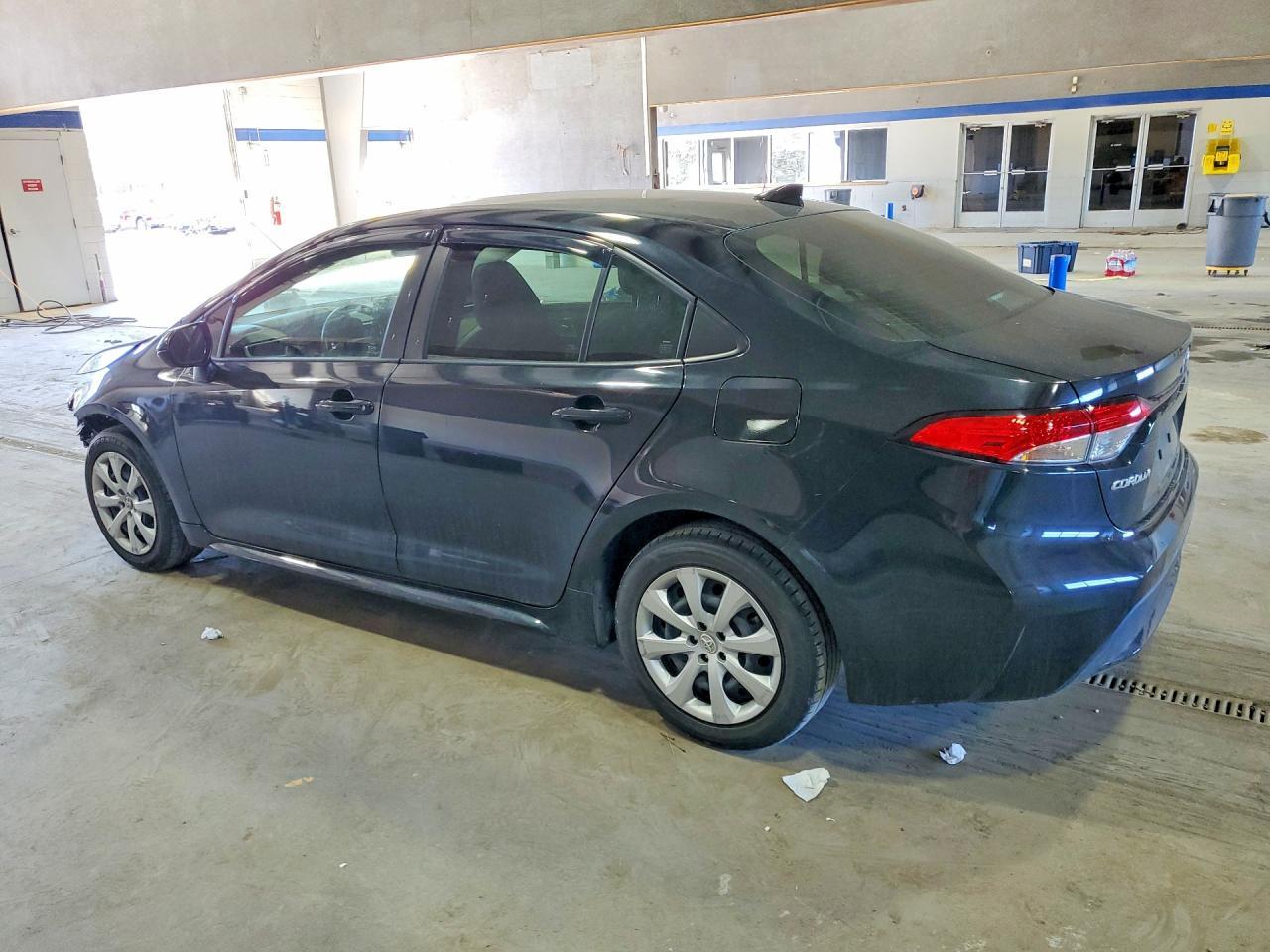 2022 Toyota Corolla Le - Фото 2