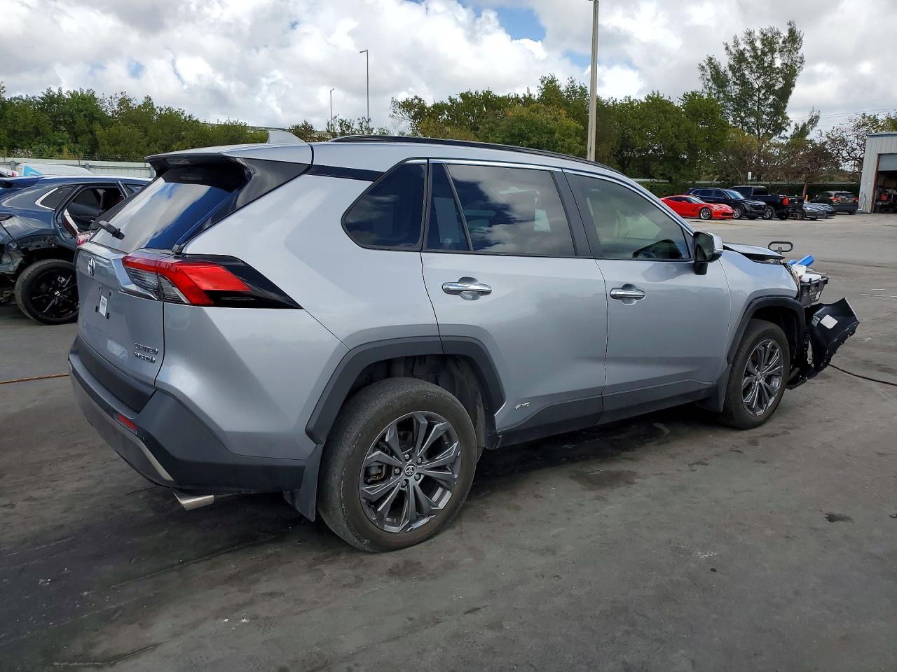 2024 Toyota Rav4 Limited - Image 3