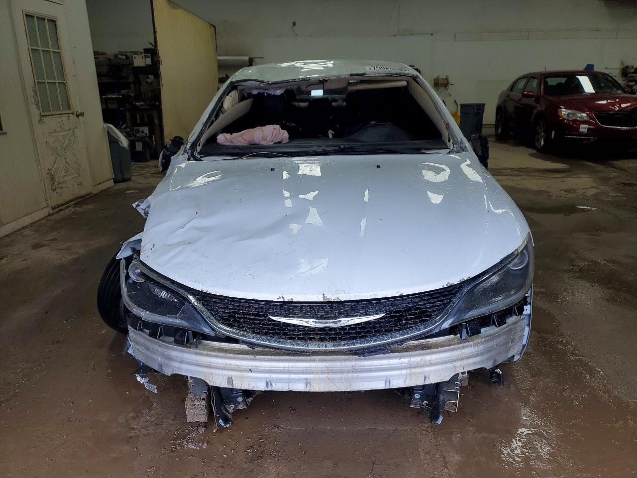 2015 Chrysler 200 C - Image 5