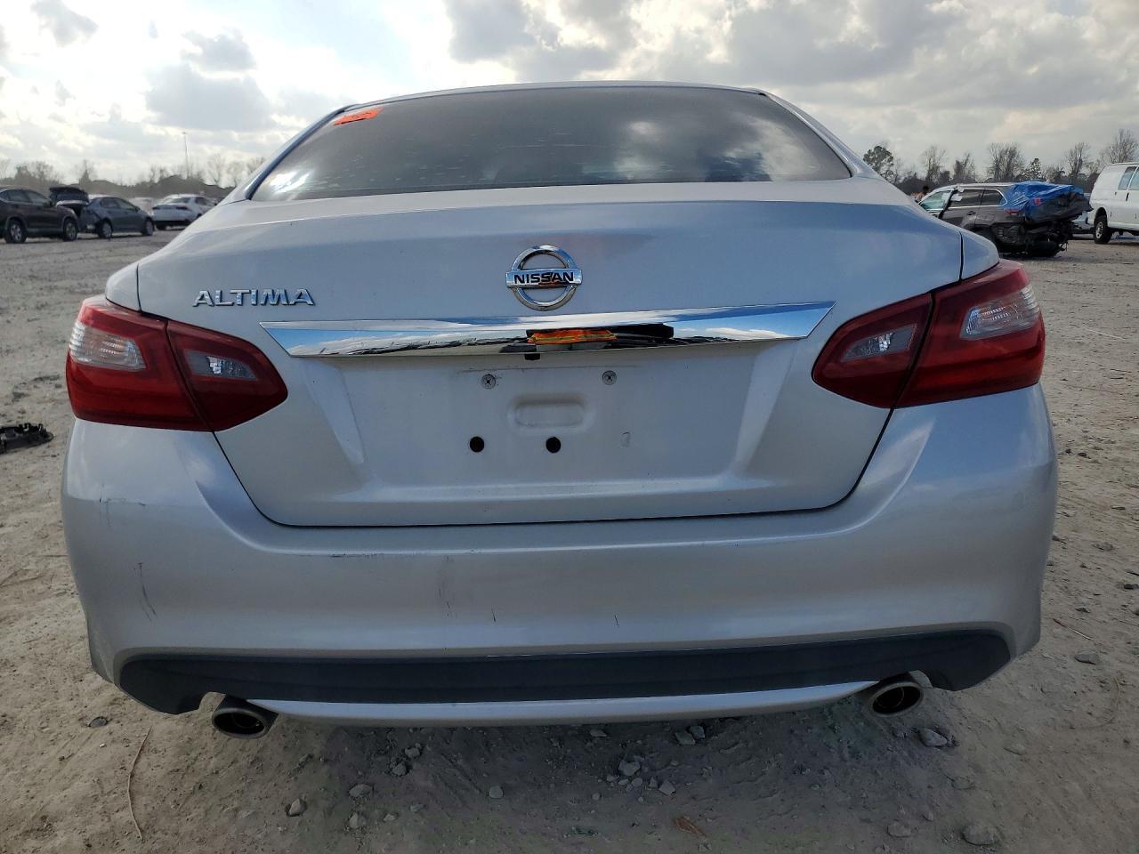 2018 Nissan Altima 2.5 S - Фото 6