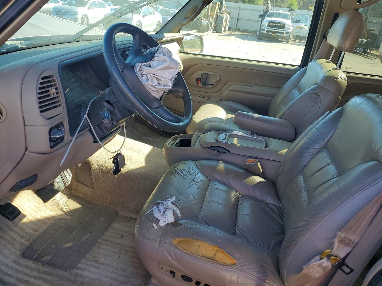 1999 Chevrolet Tahoe K1500 - Фото 7