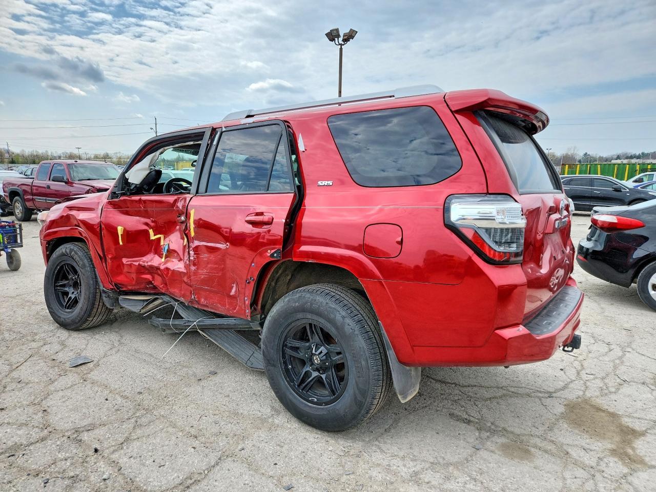 2016 Toyota 4Runner Sr5 - Фото 2