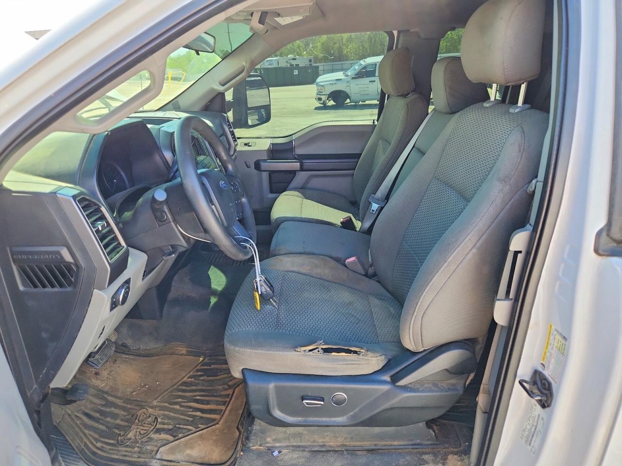 2019 Ford F350 Xlt Drw 6.7L V8 Tdsl Ext Cab - Фото 7